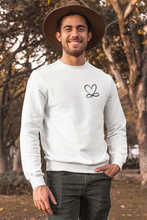 Lade das Bild in den Galerie-Viewer, Unendliche Liebe  - Unisex Organic Sweatshirt
