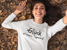 Lade das Bild in den Galerie-Viewer, Glück ist meine Superkraft  - Unisex Organic Sweatshirt
